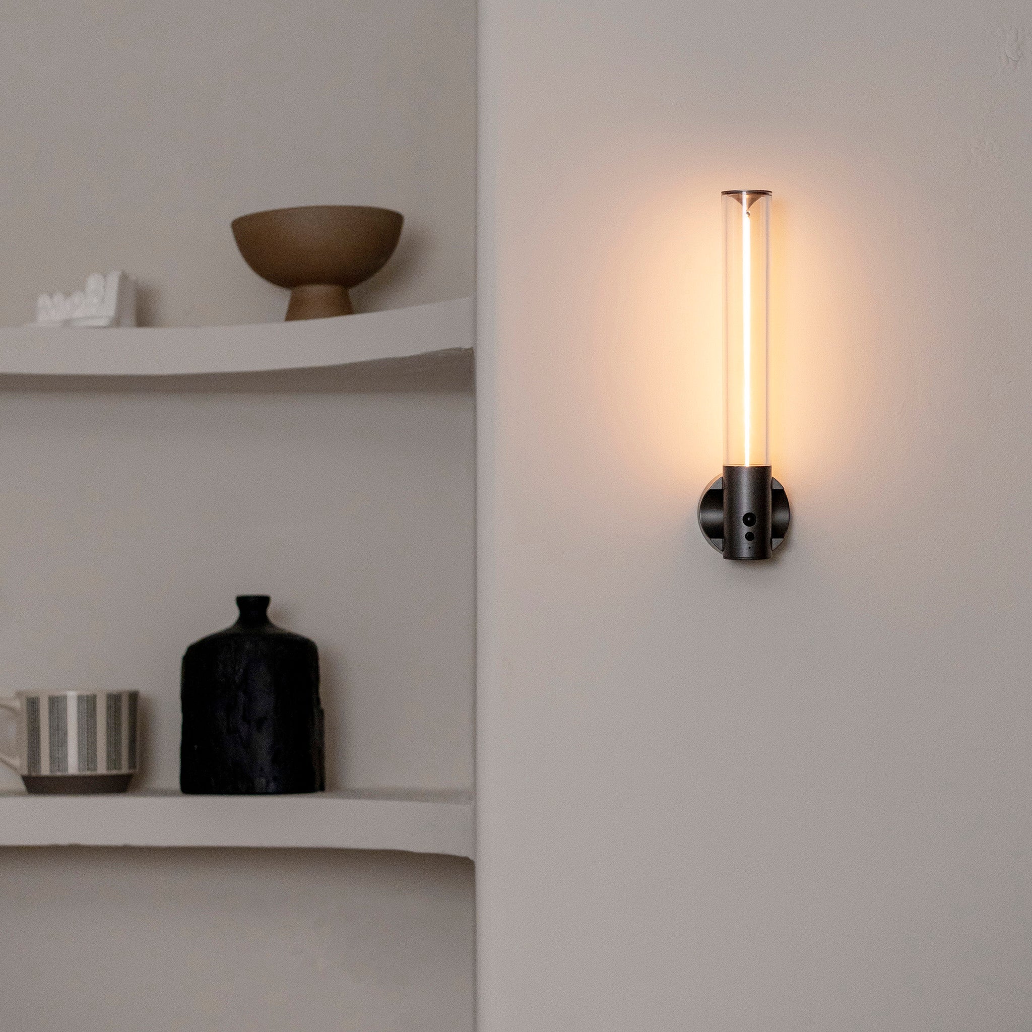 Motion Sensor LED Night Light: Auge Light is a portable, rechargeable night lamp ideal for bedroom, hallway, and closet. - Auge Light